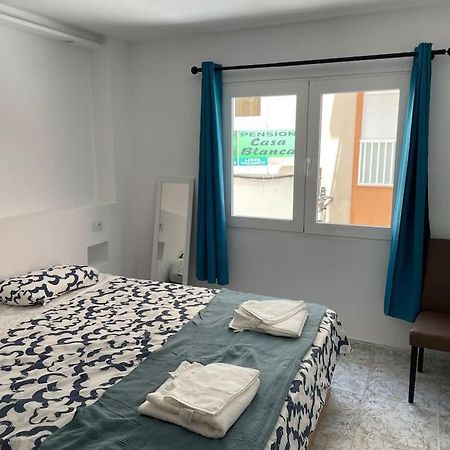 Giovina Living Av Suecia 150M From Beach Los Cristianos  Bagian luar foto