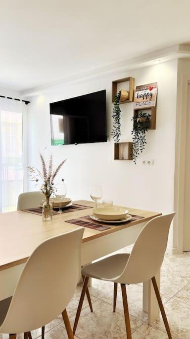 Giovina Living Av Suecia 150M From Beach Los Cristianos  Bagian luar foto
